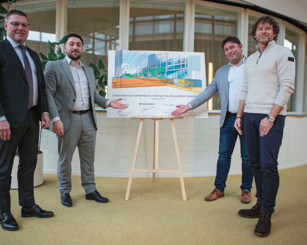 Directie tekent voor contract Schieveste